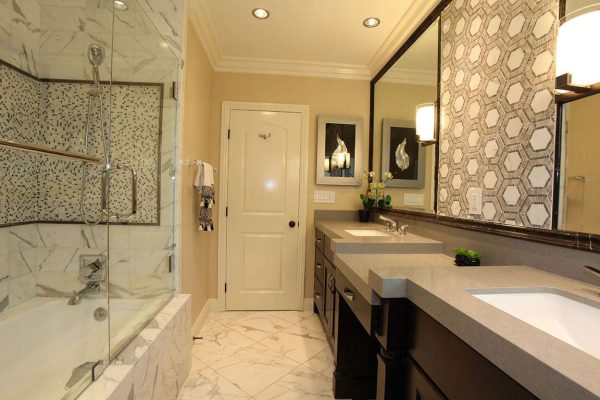 Pietra Calacatta Porcelain Tile  