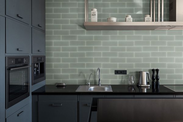 Prudent Spring Glass 4x12 Subway Tile  