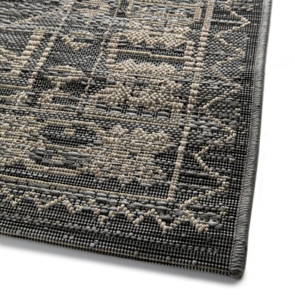 Glendora 5' x 7' Rectangle Indoor Rugs 