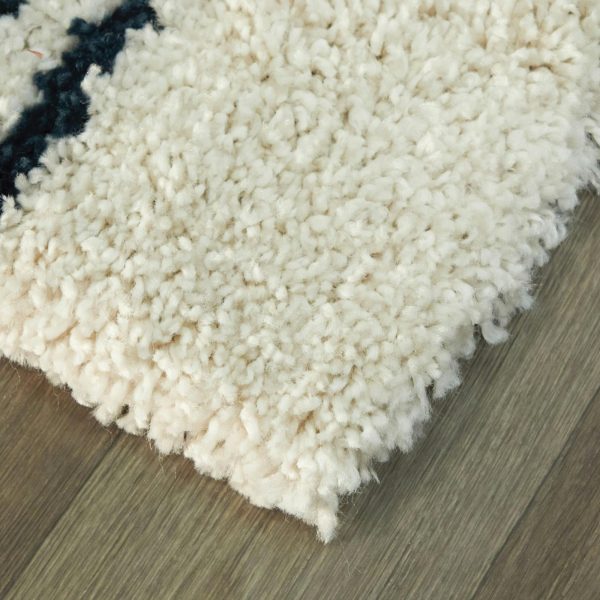 Tahoe Black 2' x 7' Runner Indoor Rugs 