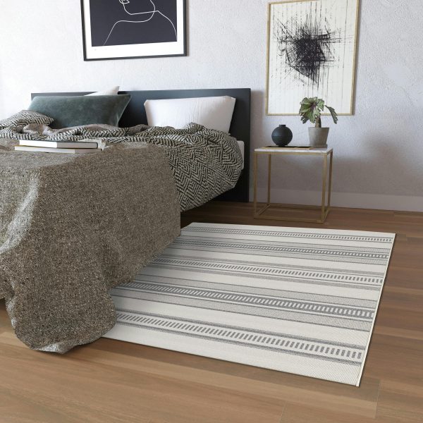 Campbell White 5' x 7' Rectangle Indoor Rugs 