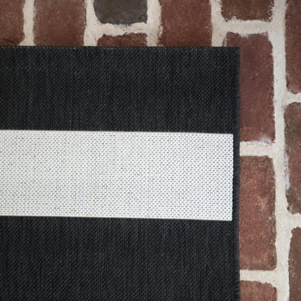 Calabasas Black 5' x 7' Rectangle Indoor Rugs 