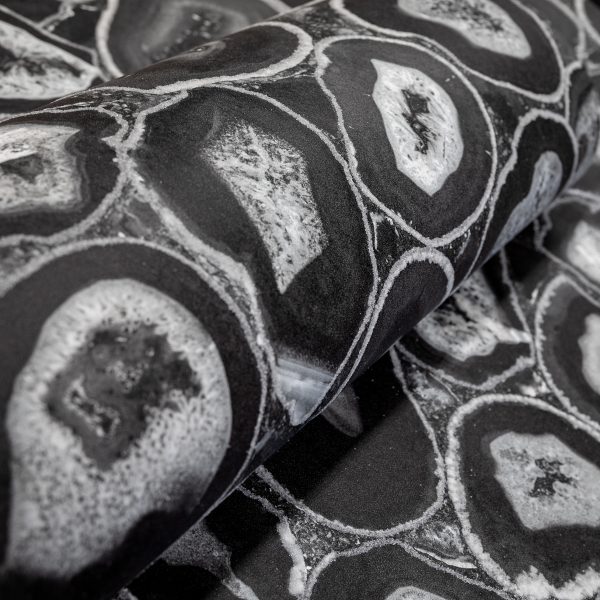 Agate Black  