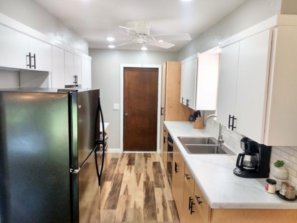 Huntington Hickory Windansea Vinyl Flooring Vinyl Flooring 
