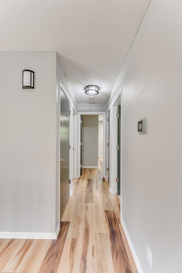 Huntington Hickory Windansea Vinyl Flooring Vinyl Flooring 